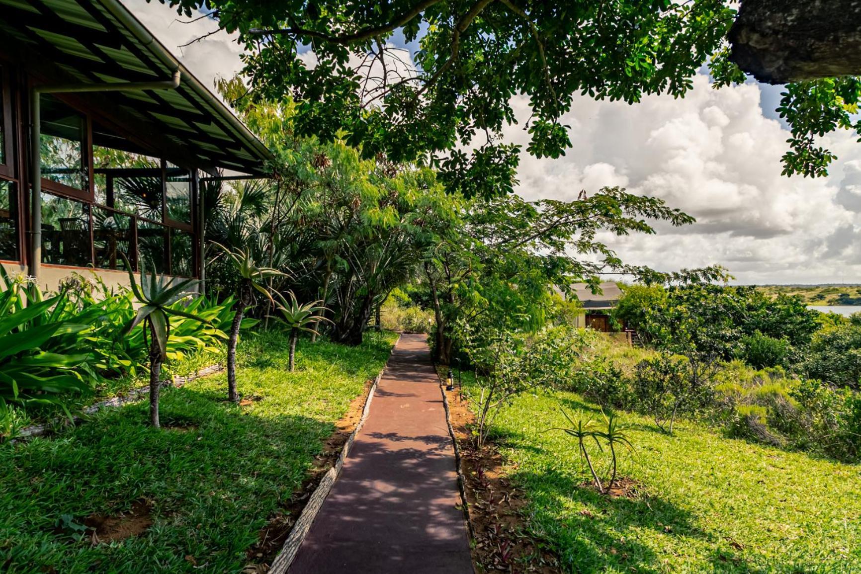 Naara Eco Lodge & Spa Chidenguele Exterior photo