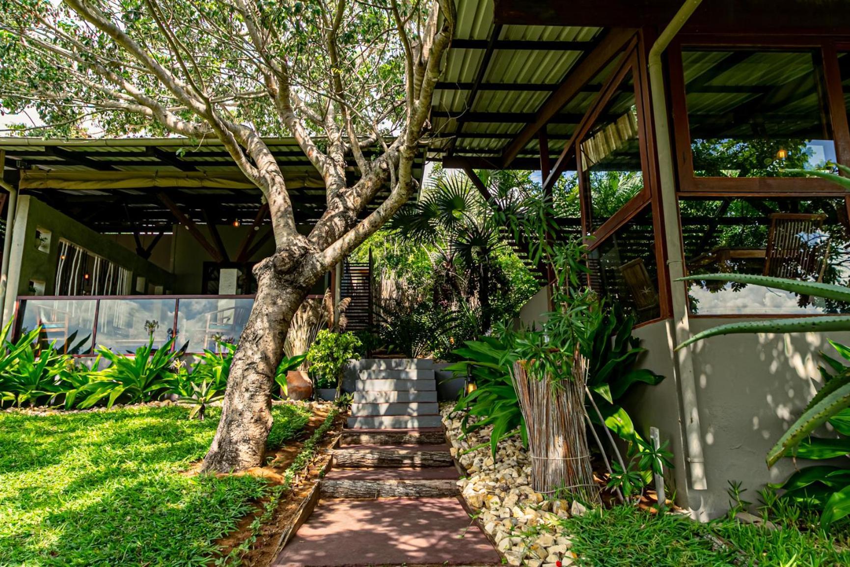 Naara Eco Lodge & Spa Chidenguele Exterior photo